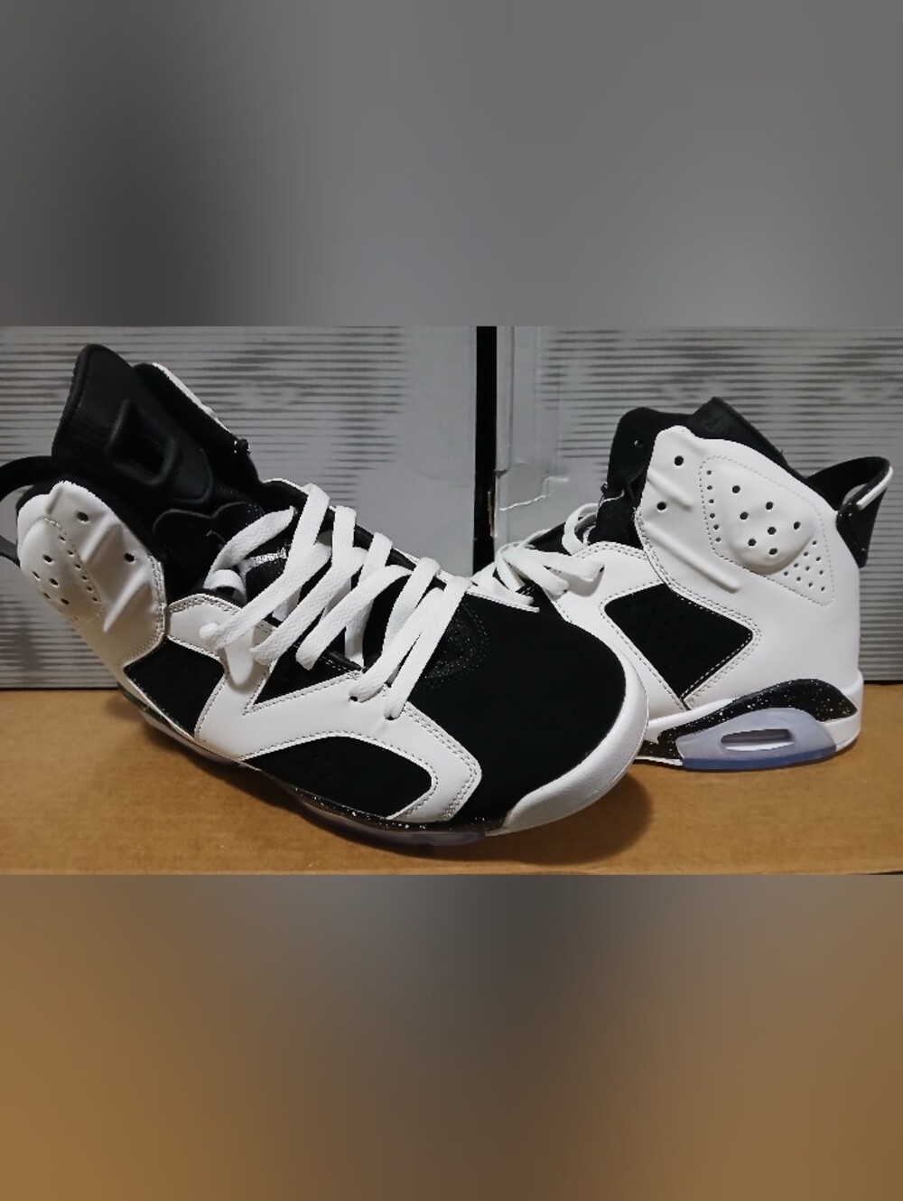Original Retro Brand Black and White Men's Basketball Sneakers